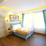 Hira Hotel