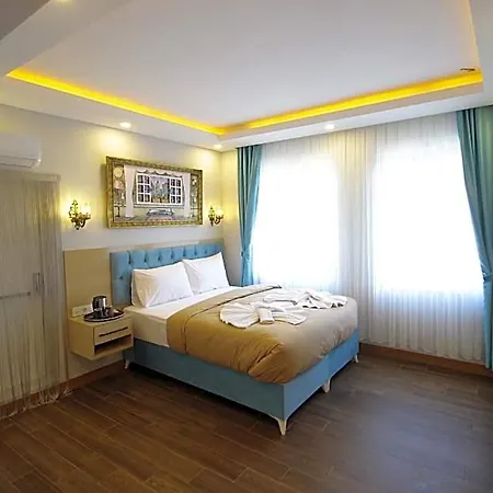 Hotel Hira