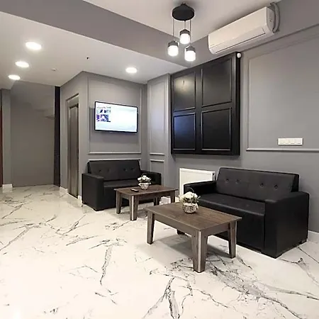 Hotel Hira