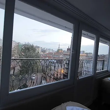 Hira Hotel