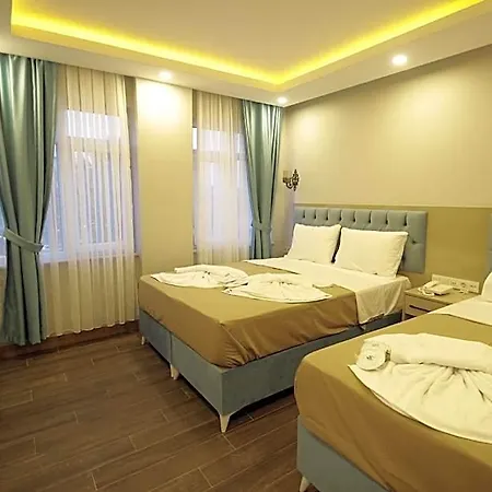 Hira Hotel